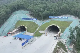 建成后将缓解京港澳高速等压力！广连高速狮子岭隧道左洞贯通图片