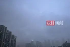 沉闷一天，夜来急雨敲门窗，降雨正奔向鄂东，注意安全图片