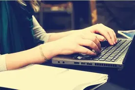 那年高考：妈妈的另类陪伴图片