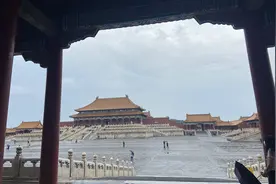 雨中游故宫，感受别样紫禁城图片