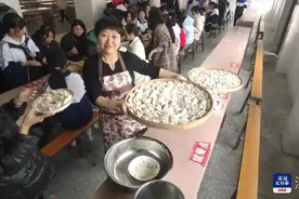 深圳女教师带娃支教走红全网 她是当地学生的“知心姐姐”图片