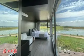 将五星级酒店搬到草地上，武汉这家公司生产的流浪舱民宿火了图片