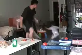 令人发指！浙江一男子暴力踢踹幼子还称要拿刀，警方与妇联介入图片