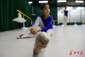 武汉女孩的芭蕾梦图片