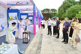 长嘴铜壶里藏有“十八般武艺”！快来见识沅陵茶武图片