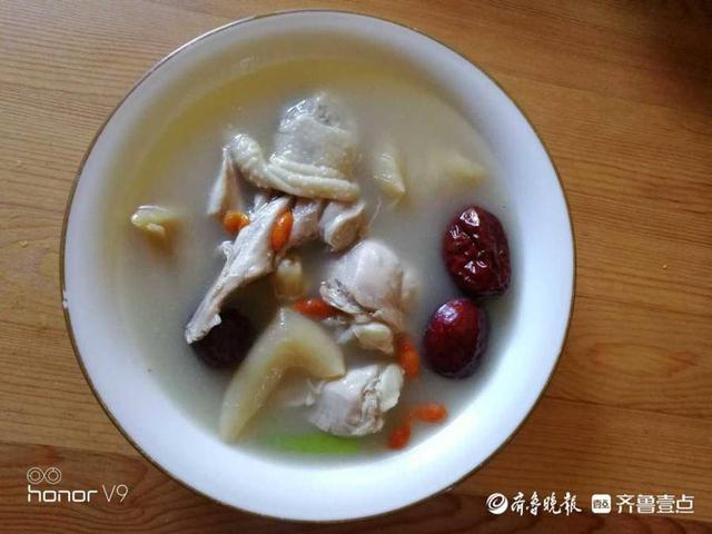 花胶炖鸡汤的视频 2026年花胶炖鸡汤的做法