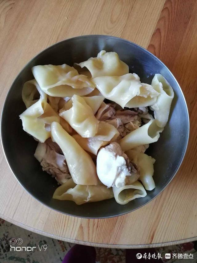 花胶炖汤的做法与功效 2026年花胶炖汤的做法与功效窍门 花胶炖汤的做法与功效 2026年花胶炖汤的做法与功效窍门