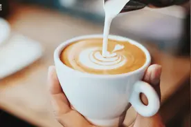 从买一杯瑞幸咖啡说起——关于用户心智和折扣设计图片