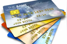 网点热情推荐办理线上储蓄卡 银行电子卡受储户欢迎图片