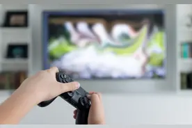 手游年度效果广告白皮书公布，年度收入榜、下载榜出炉图片