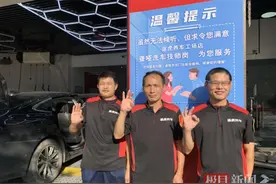 武汉一家途虎店招聘“洗车美容师”，半年接纳三位聋哑洗车工图片