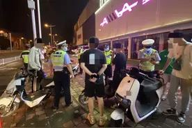 疑有少年飙车炫技殒命，临沂当地电台公开信批“通达路围观者”图片