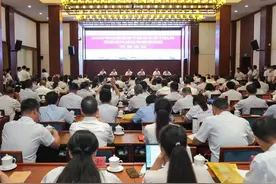 广西师范大学2022年处级领导干部党史学习教育常态化长效化专题培训班在福泉开班图片