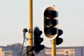 南非持续限电，民众生活深受影响视频封面