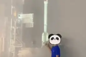 男孩给天文馆纠错气到暴走！网友：又是被教育的一天图片