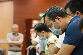 百香果买紫皮还是黄皮？这样选的“果汁之王”最好吃图片