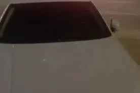 路人徒手接住高空坠落女童 浙江当地店铺老板讲述事发情况图片