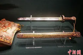故宫武备展集萃150余件文物精品 刀剑出鞘亮相殊为难得图片