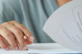 双减一年后 他们还活着图片