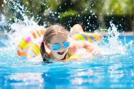 四川多名儿童游泳后查出腺病毒感染，夏季游泳应注意什么？图片