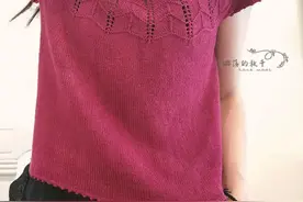 镂空花样简单，苒苒：从上往下织的圆肩套头衫（有编织图解）图片