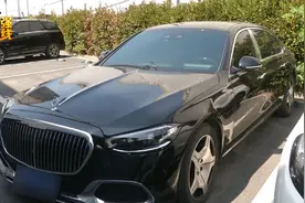 “想砸车！”浙江男子花180万买迈巴赫，不到一年就后悔：不如买辆面包车图片