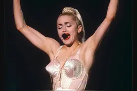 子弹文胸，biubiubiu图片