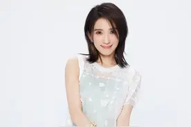 戴佩妮这次放手了，用最舒服的方式做《被动的观众》｜碟中谍图片