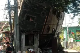 菲律宾震中地区房屋受损严重 电力供应已中断图片