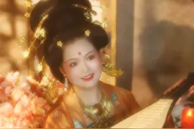 江苏00后女孩仿妆杨贵妃获赞超百万，网友惊呼“神还原”图片