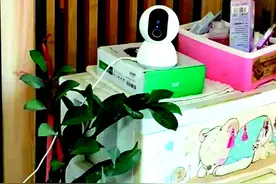 为了监管孩子，广西不少家长在家安装监控摄像头，心理专家：培养孩子独立自律才是关键图片