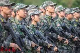 新时代爱国强军谱新篇 | 广大附中：近8年超百名学生投笔从戎图片