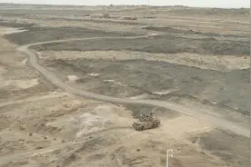 军中木兰、英姿飒爽、铿锵玫瑰、巾帼英雄......致敬强军征途上每一个她！图片