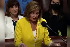 佩洛西专机抵达新加坡空军基地 飞行线路曝光：曾经停关岛基地图片