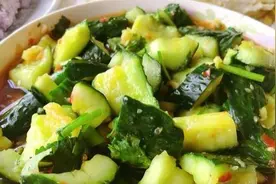 餐馆“拍黄瓜”被罚5千，监管部门：制售凉菜需办冷食类许可