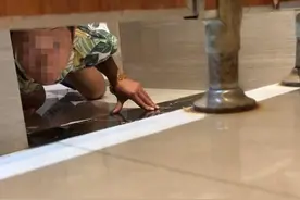 贵州警方通报男子凌晨进女厕所偷窥：行政拘留10日，罚款500元图片