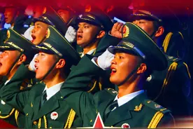 一撇一捺是脊梁，强军战歌献给党！来听！这场催人奋进的嘹亮军歌赛图片