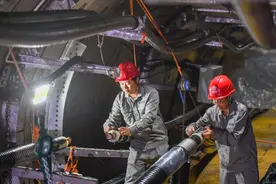 构建新型电力系统：打破省间壁垒，发挥大电网互联错峰效益图片