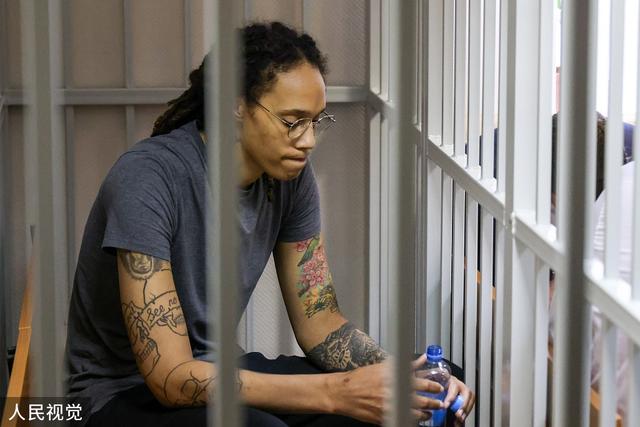 “体育外交家”当上瘾了？罗德曼赴俄帮助涉毒美国女篮球星