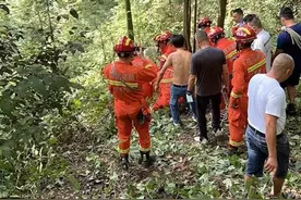 深圳78岁太婆在四川青城山旅游时走失5天被找到，因摔伤住院治疗图片