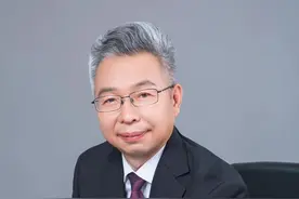 红星对话｜人口经济学家张耀军：全国户籍制度统一已在眼前，“学历落户”会被淡化甚至停止图片