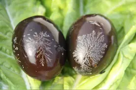 经常吃皮蛋，会慢性中毒、智力受损？怎么吃更健康？图片