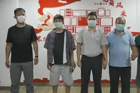 成都街头合力制服歹徒的“六勇士”找到了图片