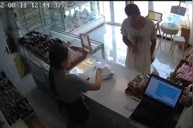 流浪汉进店讨面包还想偷钱，社区：会加强巡查图片