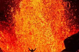 走读全球丨全世界热到哭？冰岛人“热”出爆棚幸福感图片