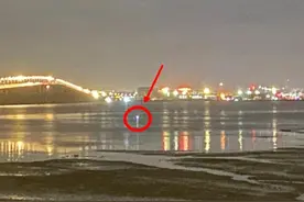 深夜，海域上亮起“摩斯密码”？迅速“破译”成功救援图片