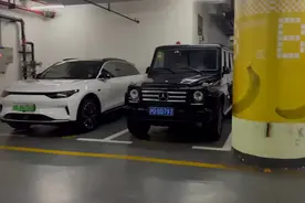 “上海停车”2.0来了！记者调查：医院停车痛点稍有缓解，部分车库信息有bug，司机有点“晕”图片