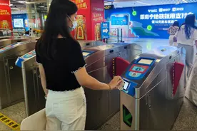 太方便了！即日起刷支付宝可坐南宁地铁图片