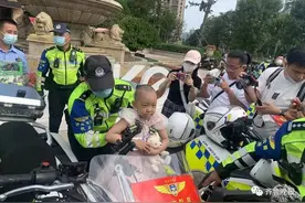 7岁患癌女孩想坐一次大摩托，济南交警安排25辆铁骑圆梦，网友破防图片