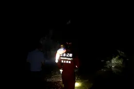 一家老小私进溶洞致9人被困！看了这些你还敢去吗？图片